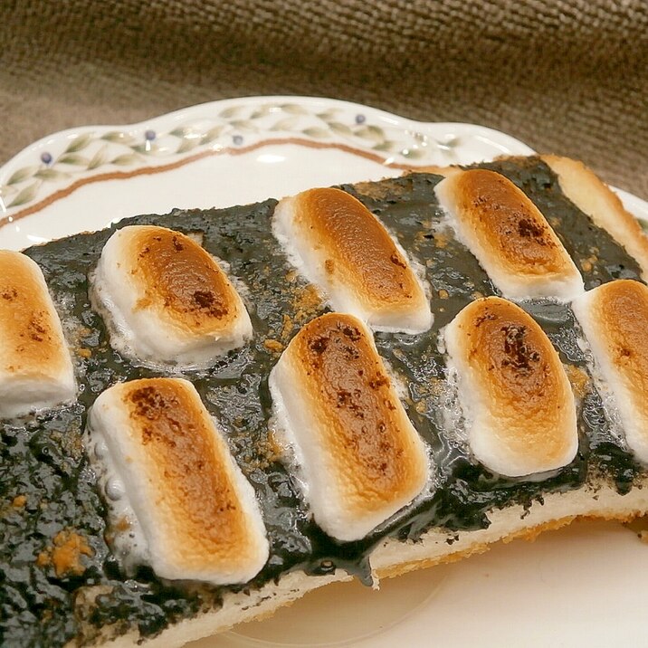 黒ごま＆焼きマシュマロのトースト